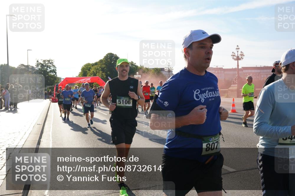 07.09.2025 - BARMER Alsterlauf Yannick Fuchs http://msf.ph/oto/8732614 07.09.2025 09:04:29 Laufen 2000, 2211, 2518, 5106, 1996, 801, 45 meine-sportfotos.de