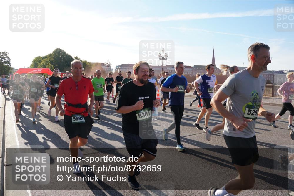 07.09.2025 - BARMER Alsterlauf Yannick Fuchs http://msf.ph/oto/8732659 07.09.2025 09:04:38 Laufen 44, 3960, 5638, 65, 14, 2248, 5593, 3061, 8361, 505, 525, 2621 meine-sportfotos.de