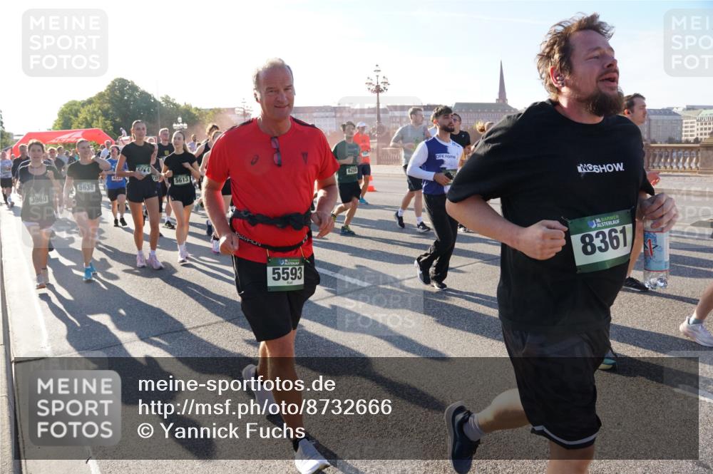 07.09.2025 - BARMER Alsterlauf Yannick Fuchs http://msf.ph/oto/8732666 07.09.2025 09:04:38 Laufen 5638, 3960, 64, 5613, 5593, 6259, 8361 meine-sportfotos.de