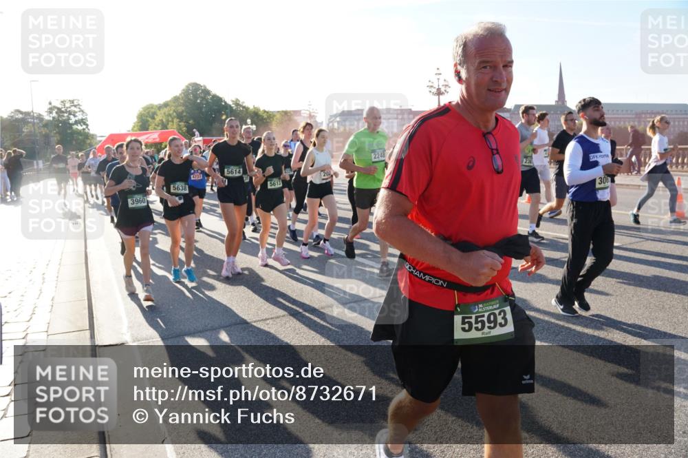 07.09.2025 - BARMER Alsterlauf Yannick Fuchs http://msf.ph/oto/8732671 07.09.2025 09:04:39 Laufen 3960, 2248, 4733, 5614, 202, 5638, 236, 5613, 36, 5593, 30 meine-sportfotos.de
