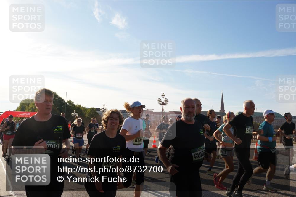07.09.2025 - BARMER Alsterlauf Yannick Fuchs http://msf.ph/oto/8732700 07.09.2025 09:04:47 Laufen 5636, 09, 2265, 6241, 6038, 5882, 5736 meine-sportfotos.de