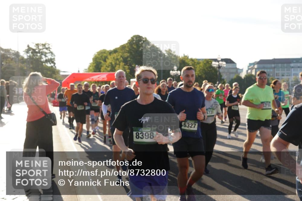 07.09.2025 - BARMER Alsterlauf Yannick Fuchs http://msf.ph/oto/8732800 07.09.2025 09:05:16 Laufen 8398, 6327, 1720 meine-sportfotos.de