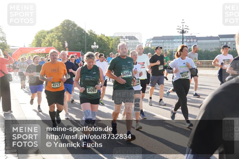 07.09.2025 - BARMER Alsterlauf Yannick Fuchs http://msf.ph/oto/8732834 07.09.2025 09:05:20 Laufen 5727, 194, 40, 18, 4713, 5097, 35, 5181, 6296, 5098, 6061, 56 meine-sportfotos.de