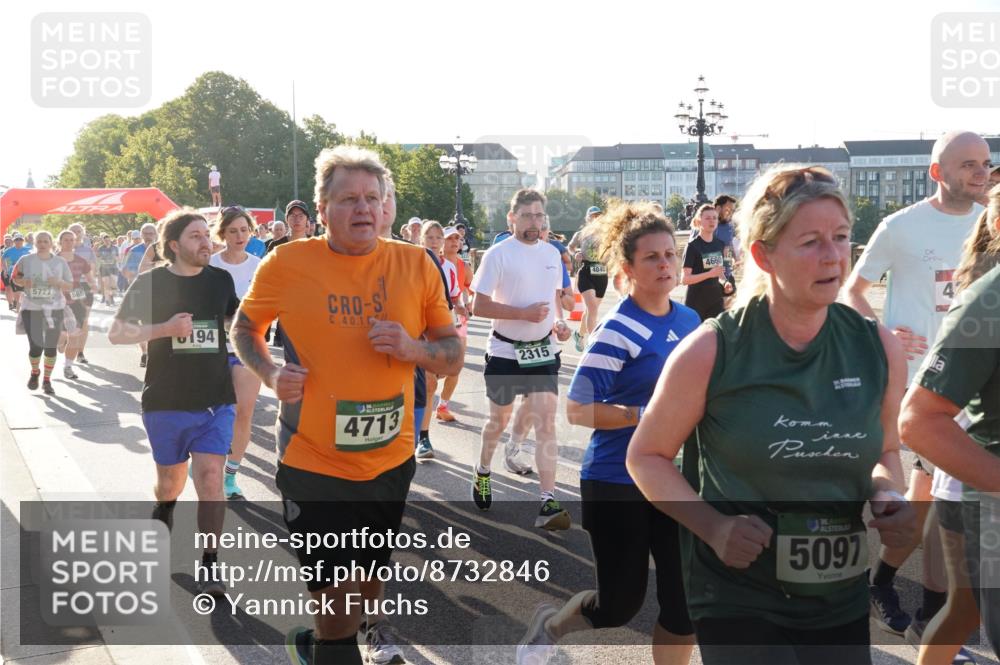 07.09.2025 - BARMER Alsterlauf Yannick Fuchs http://msf.ph/oto/8732846 07.09.2025 09:05:22 Laufen 5727, 565, 194, 40, 1, 4713, 2315, 4840, 4660, 36, 5097 meine-sportfotos.de