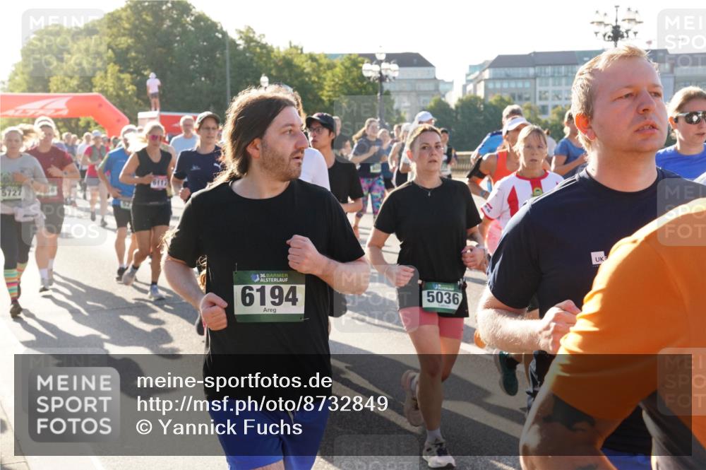 07.09.2025 - BARMER Alsterlauf Yannick Fuchs http://msf.ph/oto/8732849 07.09.2025 09:05:23 Laufen 5727, 52, 6117, 36, 6194, 5036 meine-sportfotos.de