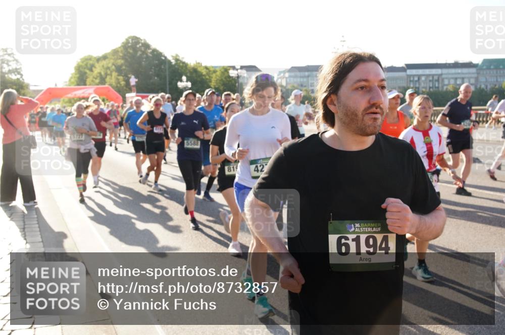 07.09.2025 - BARMER Alsterlauf Yannick Fuchs http://msf.ph/oto/8732857 07.09.2025 09:05:23 Laufen 5588, 819, 42, 36, 6194 meine-sportfotos.de