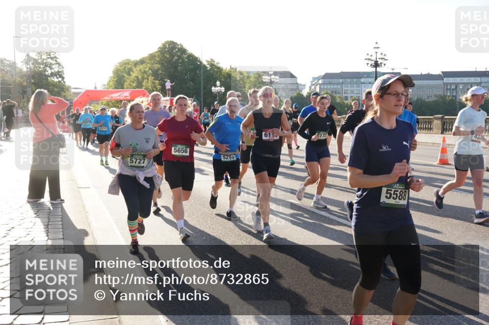 07.09.2025 - BARMER Alsterlauf Yannick Fuchs http://msf.ph/oto/8732865 07.09.2025 09:05:25 Laufen 2018, 5727, 5656, 5291, 61, 172, 5588, 433 meine-sportfotos.de