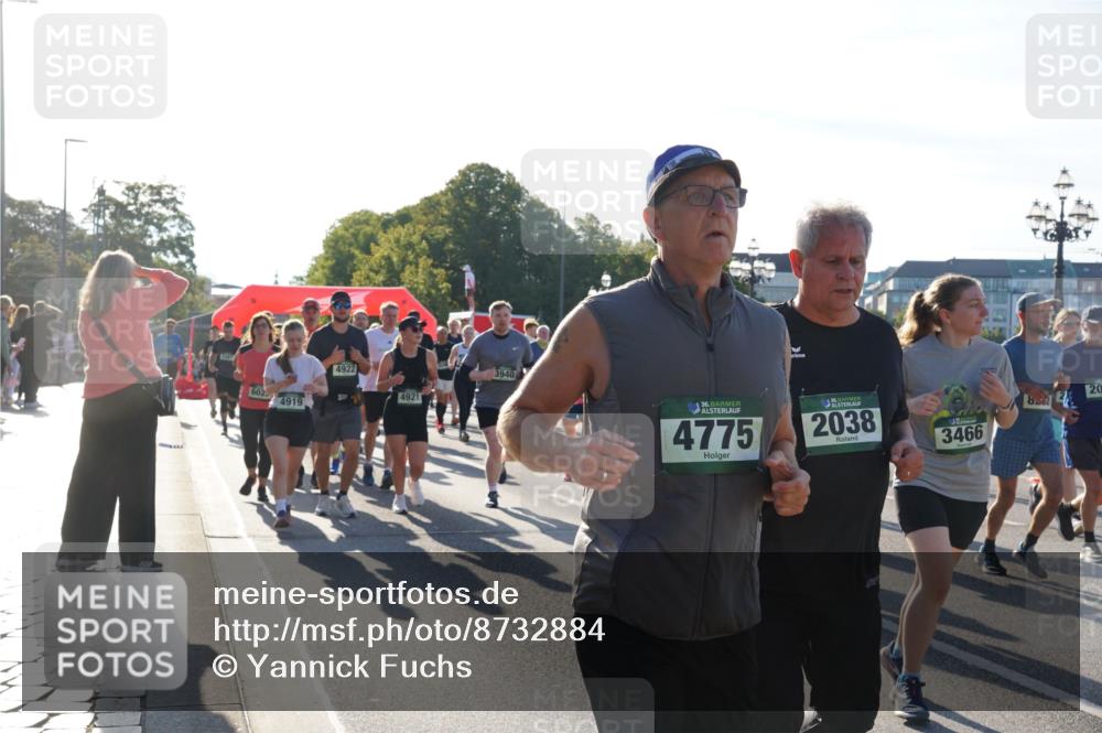 07.09.2025 - BARMER Alsterlauf Yannick Fuchs http://msf.ph/oto/8732884 07.09.2025 09:05:43 Laufen 602, 4919, 4922, 4921, 3940, 36, 4775, 2038, 3466, 20 meine-sportfotos.de