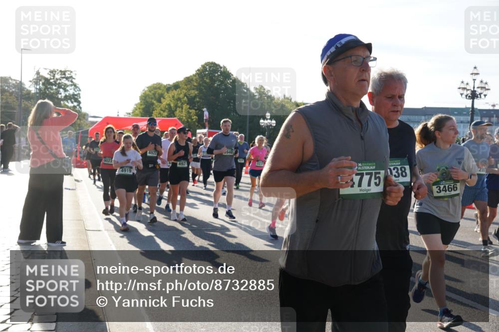 07.09.2025 - BARMER Alsterlauf Yannick Fuchs http://msf.ph/oto/8732885 07.09.2025 09:05:43 Laufen 6022, 4919, 4922, 4921, 3940, 200, 3231, 36, 775, 38, 3466 meine-sportfotos.de