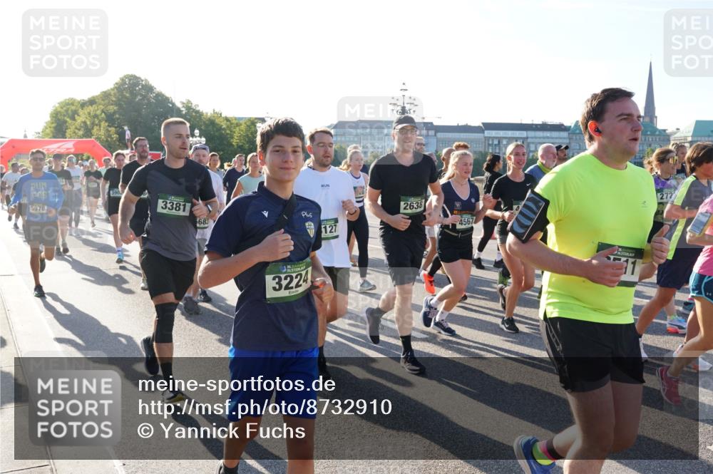 07.09.2025 - BARMER Alsterlauf Yannick Fuchs http://msf.ph/oto/8732910 07.09.2025 09:05:49 Laufen 5978, 390, 3381, 5683, 127, 136, 3224, 2638, 4567, 36, 11, 272 meine-sportfotos.de