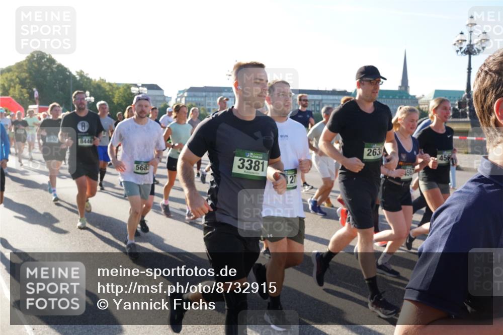 07.09.2025 - BARMER Alsterlauf Yannick Fuchs http://msf.ph/oto/8732915 07.09.2025 09:05:50 Laufen 8446, 568, 3381, 263, 4567, 450 meine-sportfotos.de