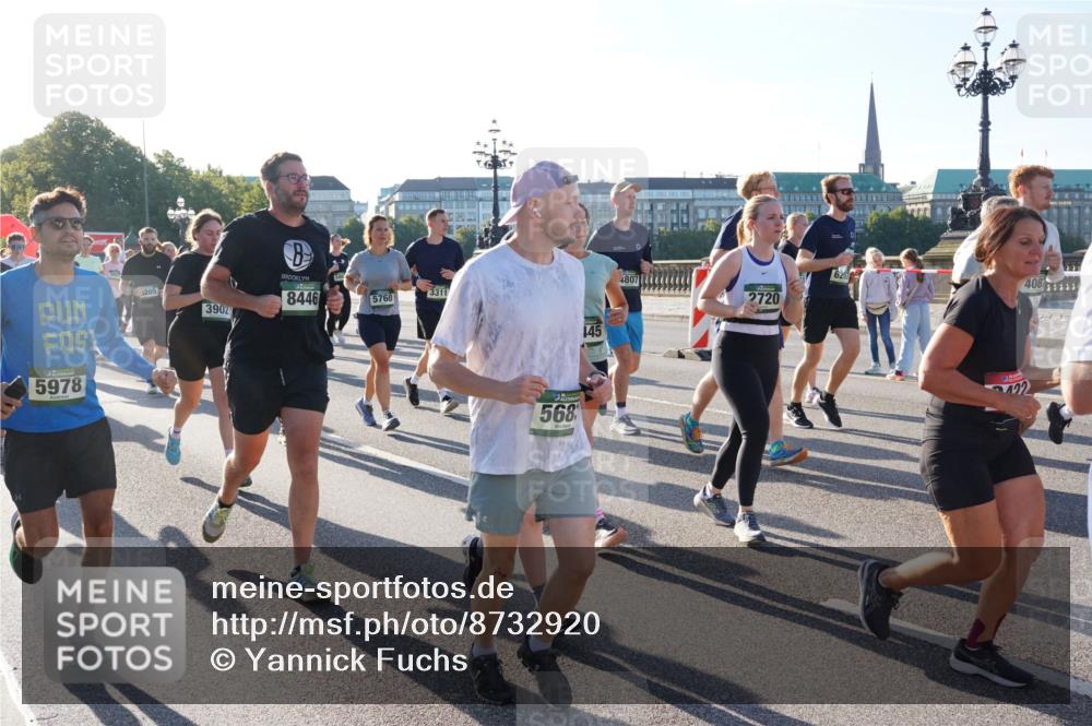 07.09.2025 - BARMER Alsterlauf Yannick Fuchs http://msf.ph/oto/8732920 07.09.2025 09:05:51 Laufen 5978, 205, 8446, 3311, 5760, 3902, 568, 145, 4807, 2720, 6207, 408 meine-sportfotos.de