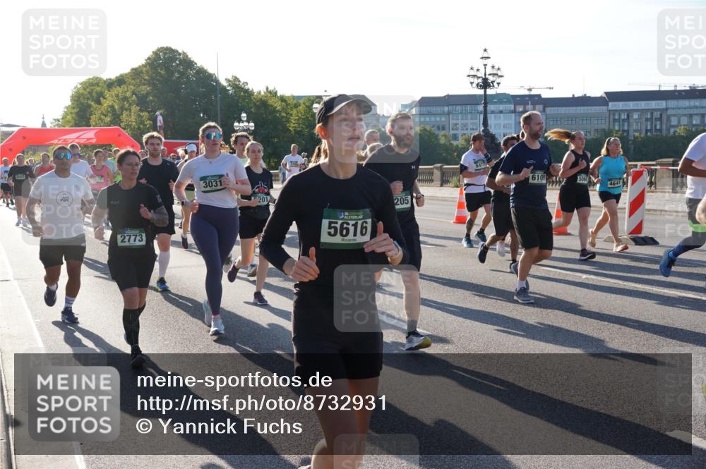 07.09.2025 - BARMER Alsterlauf Yannick Fuchs http://msf.ph/oto/8732931 07.09.2025 09:05:53 Laufen 6003, 2773, 3031, 201, 136, 5616, 205, 5477, 6109, 5060, 4641 meine-sportfotos.de