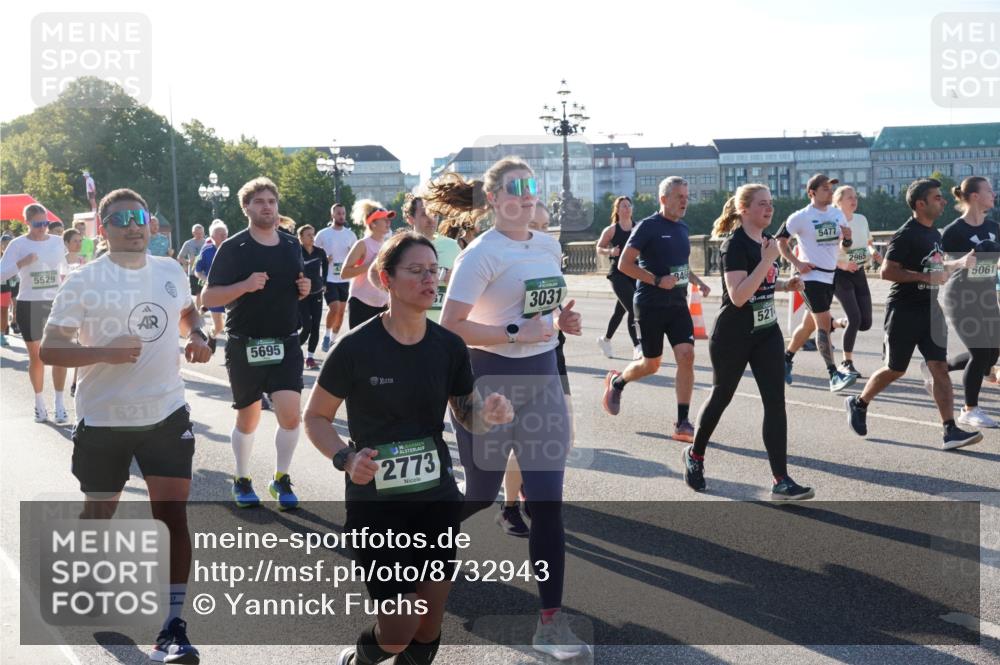 07.09.2025 - BARMER Alsterlauf Yannick Fuchs http://msf.ph/oto/8732943 07.09.2025 09:05:54 Laufen 5529, 5695, 621, 2773, 3031, 521, 5477, 2965, 5061 meine-sportfotos.de