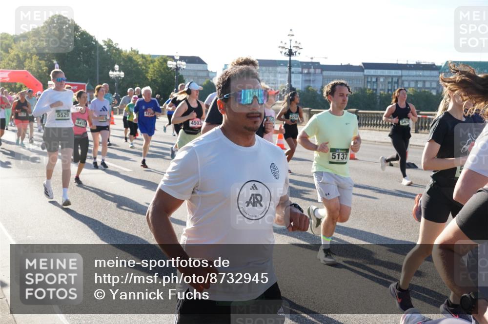 07.09.2025 - BARMER Alsterlauf Yannick Fuchs http://msf.ph/oto/8732945 07.09.2025 09:05:55 Laufen 5529, 3411, 473, 4503, 2294, 621, 5137 meine-sportfotos.de