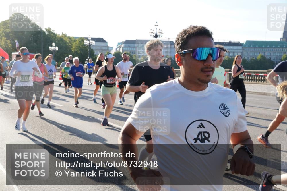 07.09.2025 - BARMER Alsterlauf Yannick Fuchs http://msf.ph/oto/8732948 07.09.2025 09:05:55 Laufen 5529, 450, 4317 meine-sportfotos.de