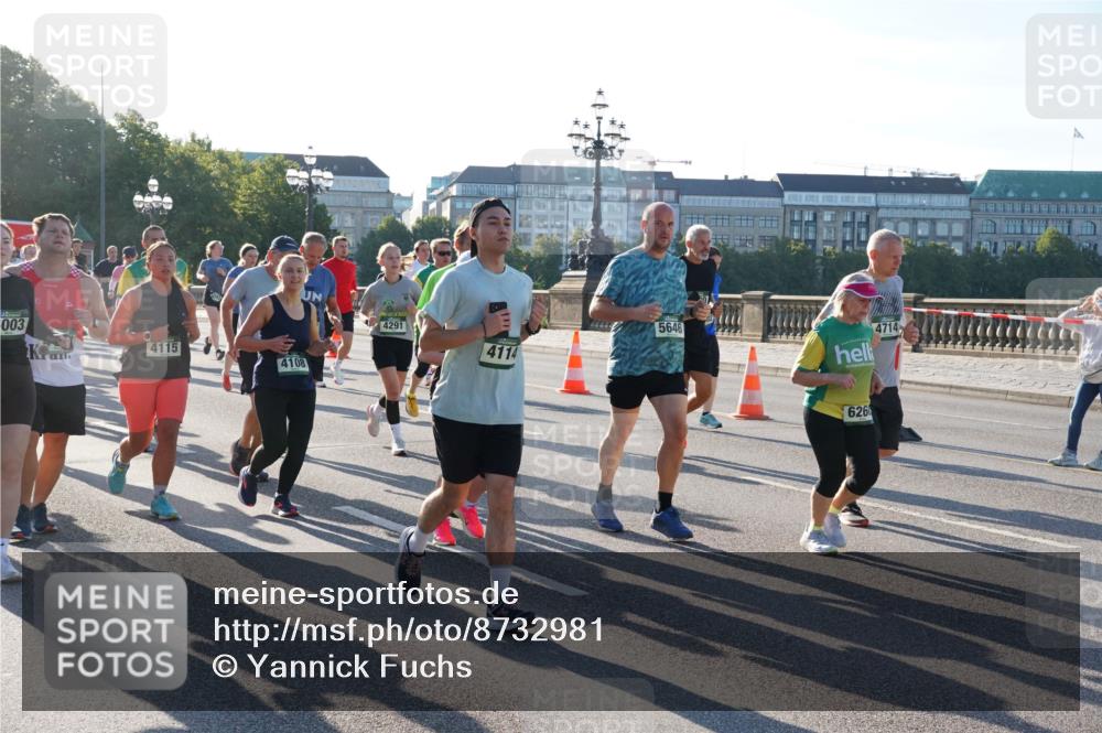 07.09.2025 - BARMER Alsterlauf Yannick Fuchs http://msf.ph/oto/8732981 07.09.2025 09:05:59 Laufen 003, 4115, 4108, 4291, 5646, 4114, 4714, 626 meine-sportfotos.de
