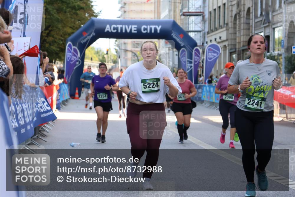 07.09.2025 - BARMER Alsterlauf Strokosch-Dieckow http://msf.ph/oto/8732988 07.09.2025 10:21:33 Ziel 2182, 2281, 2336, 2706, 3091, 3183, 3185, 3312, 3313, 4437, 5030, 5235, 5959, 8004 meine-sportfotos.de