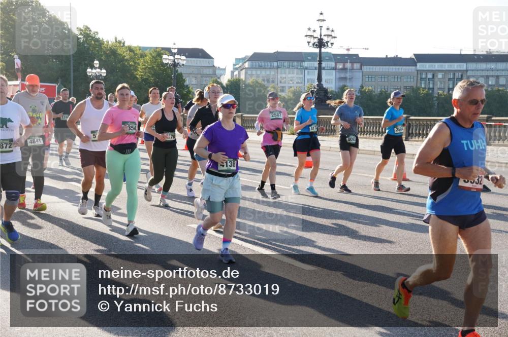 07.09.2025 - BARMER Alsterlauf Yannick Fuchs http://msf.ph/oto/8733019 07.09.2025 09:06:04 Laufen 872, 4841, 354, 136, 2587, 4174, 4092, 2504, 32 meine-sportfotos.de