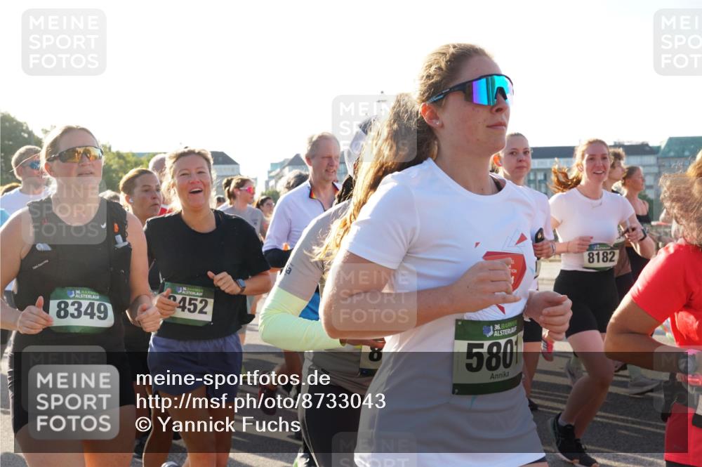 07.09.2025 - BARMER Alsterlauf Yannick Fuchs http://msf.ph/oto/8733043 07.09.2025 09:06:22 Laufen 36, 8349, 452, 36, 580, 8182 meine-sportfotos.de