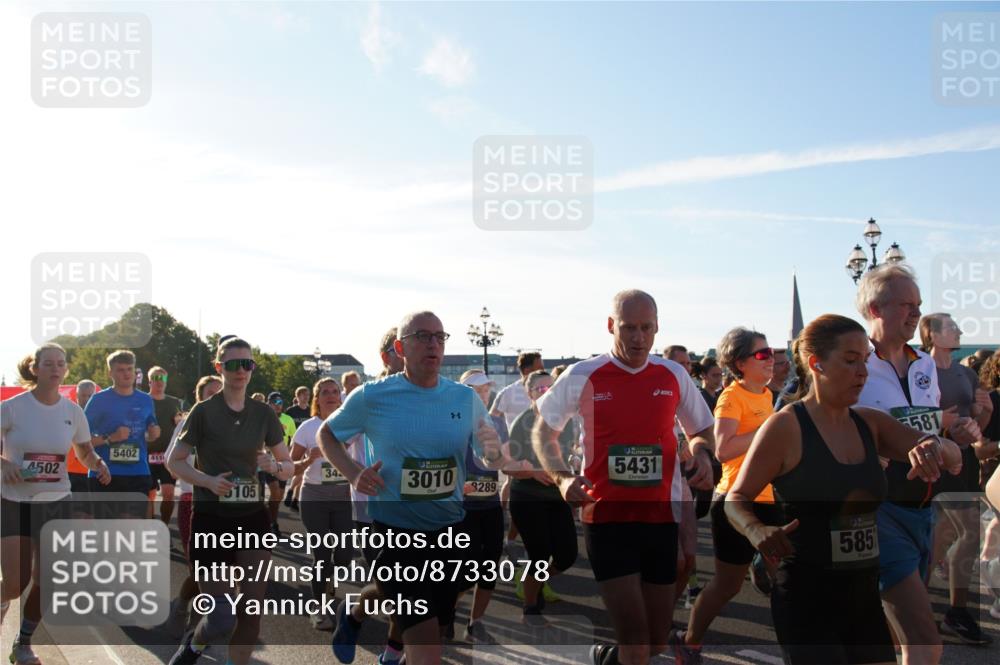 07.09.2025 - BARMER Alsterlauf Yannick Fuchs http://msf.ph/oto/8733078 07.09.2025 09:06:24 Laufen 4502, 5402, 411, 34, 105, 3010, 3289, 5431, 585, 581 meine-sportfotos.de