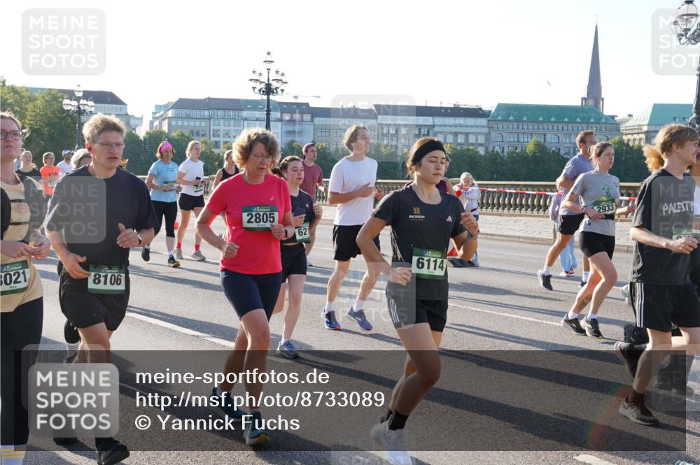 07.09.2025 - BARMER Alsterlauf Yannick Fuchs http://msf.ph/oto/8733089 07.09.2025 09:06:27 Laufen 3021, 8106, 2805, 621, 6114, 2933 meine-sportfotos.de