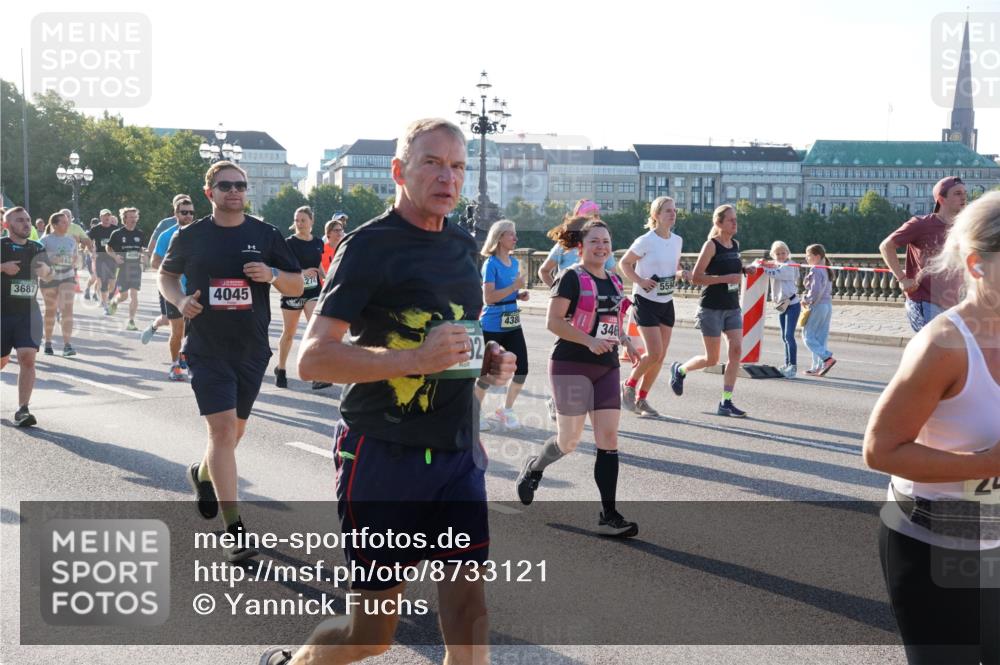 07.09.2025 - BARMER Alsterlauf Yannick Fuchs http://msf.ph/oto/8733121 07.09.2025 09:06:29 Laufen 3687, 4045, 274, 2, 438, 346, 559, 25 meine-sportfotos.de