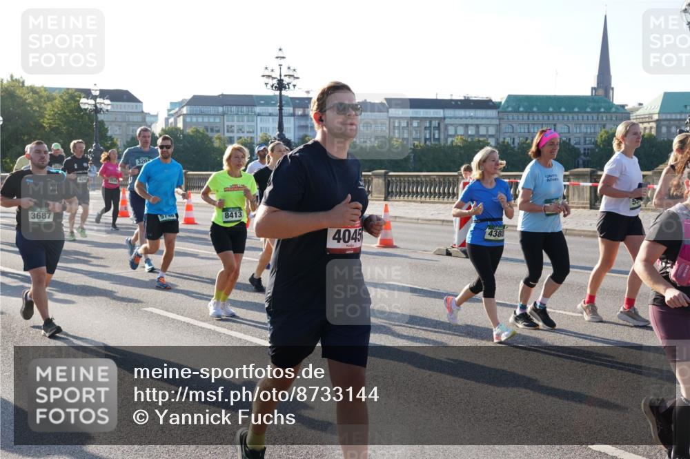 07.09.2025 - BARMER Alsterlauf Yannick Fuchs http://msf.ph/oto/8733144 07.09.2025 09:06:30 Laufen 3687, 320, 5740, 8413, 4045, 4380, 53 meine-sportfotos.de