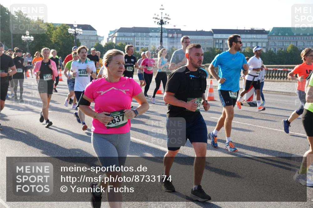 07.09.2025 - BARMER Alsterlauf Yannick Fuchs http://msf.ph/oto/8733174 07.09.2025 09:06:32 Laufen 8301, 4467, 3613, 4096, 2001, 36, 2637, 37, 24, 5746 meine-sportfotos.de