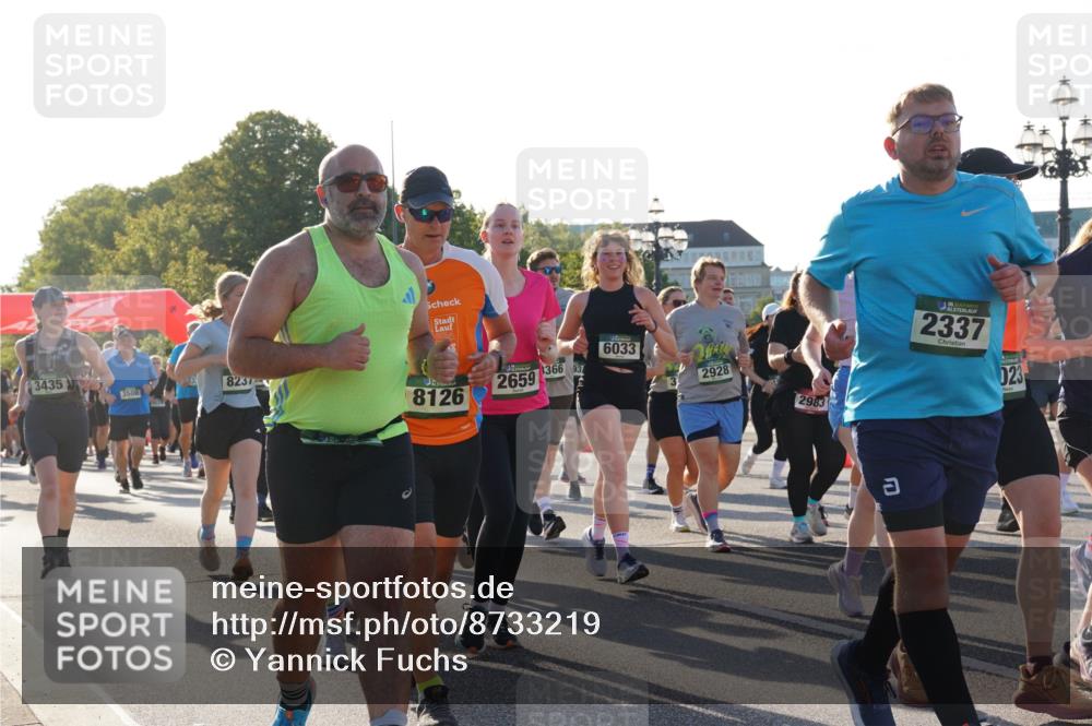 07.09.2025 - BARMER Alsterlauf Yannick Fuchs http://msf.ph/oto/8733219 07.09.2025 09:06:42 Laufen 3435, 8231, 3508, 8126, 2659, 1366, 93, 6033, 2928, 2983, 36, 2337, 023 meine-sportfotos.de