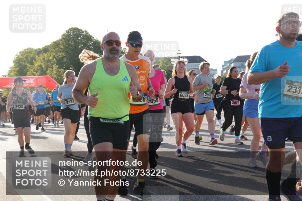 07.09.2025 - BARMER Alsterlauf Yannick Fuchs http://msf.ph/oto/8733225 07.09.2025 09:06:42 Laufen 3435, 3508, 5331, 8237, 3582, 200, 6, 2659, 6033, 2928, 0, 4397, 2983, 2337 meine-sportfotos.de