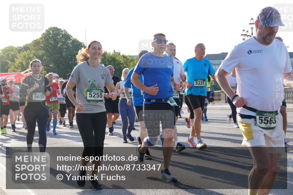 07.09.2025 - BARMER Alsterlauf Yannick Fuchs http://msf.ph/oto/8733347 07.09.2025 09:06:49 Laufen 1410, 5680, 5138, 6053, 5255, 332, 5331, 3, 48, 5563 meine-sportfotos.de