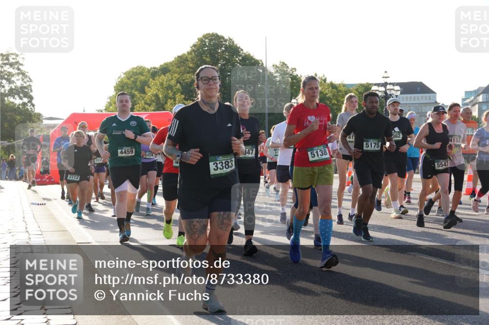 07.09.2025 - BARMER Alsterlauf Yannick Fuchs http://msf.ph/oto/8733380 07.09.2025 09:06:52 Laufen 2712, 2950, 4459, 3424, 3383, 847, 5175, 5138, 362, 5547, 872, 4152 meine-sportfotos.de