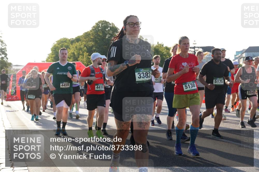 07.09.2025 - BARMER Alsterlauf Yannick Fuchs http://msf.ph/oto/8733398 07.09.2025 09:06:53 Laufen 2712, 4459, 3424, 4410, 136, 3383, 4435, 5138, 5175, 5547 meine-sportfotos.de