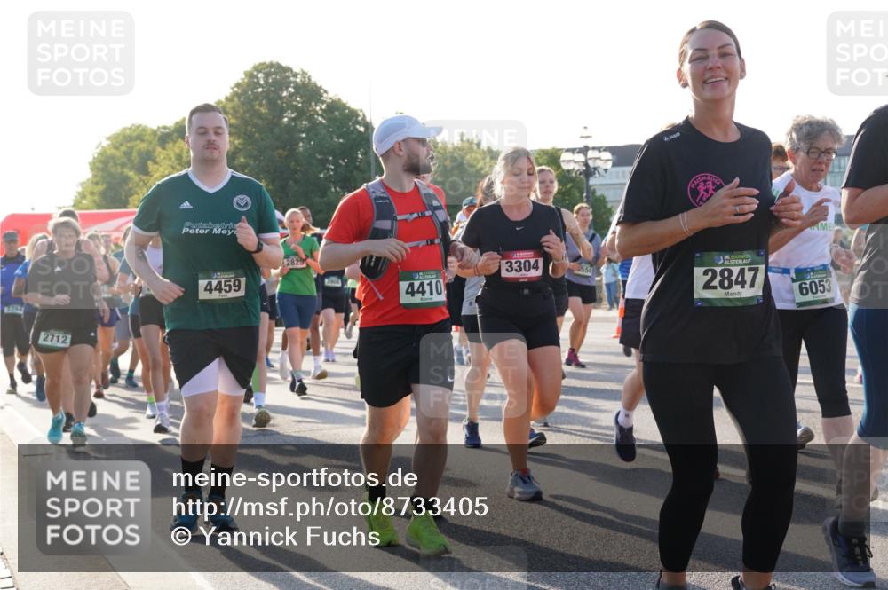 07.09.2025 - BARMER Alsterlauf Yannick Fuchs http://msf.ph/oto/8733405 07.09.2025 09:06:54 Laufen 9264, 2712, 4459, 2825, 3908, 4410, 3304, 554, 36, 2847, 6053 meine-sportfotos.de