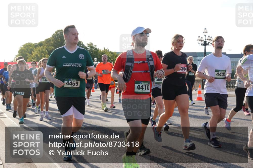 07.09.2025 - BARMER Alsterlauf Yannick Fuchs http://msf.ph/oto/8733418 07.09.2025 09:06:55 Laufen 2712, 342, 4459, 23, 935, 4410, 305, 304, 2622, 4435 meine-sportfotos.de