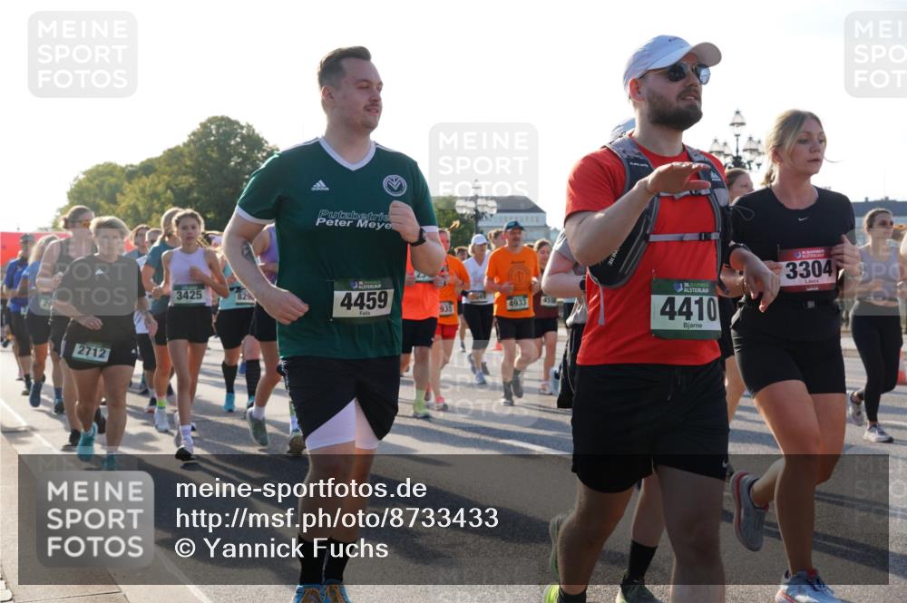07.09.2025 - BARMER Alsterlauf Yannick Fuchs http://msf.ph/oto/8733433 07.09.2025 09:06:56 Laufen 2712, 3425, 829, 4459, 935, 4933, 36, 4410, 3304 meine-sportfotos.de