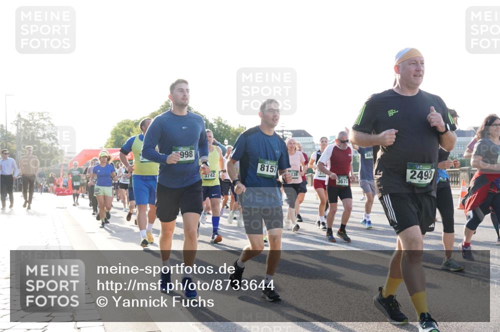 07.09.2025 - BARMER Alsterlauf Yannick Fuchs http://msf.ph/oto/8733644 07.09.2025 09:07:08 Laufen 998, 3742, 8157, 139, 3672, 4, 469, 2493 meine-sportfotos.de