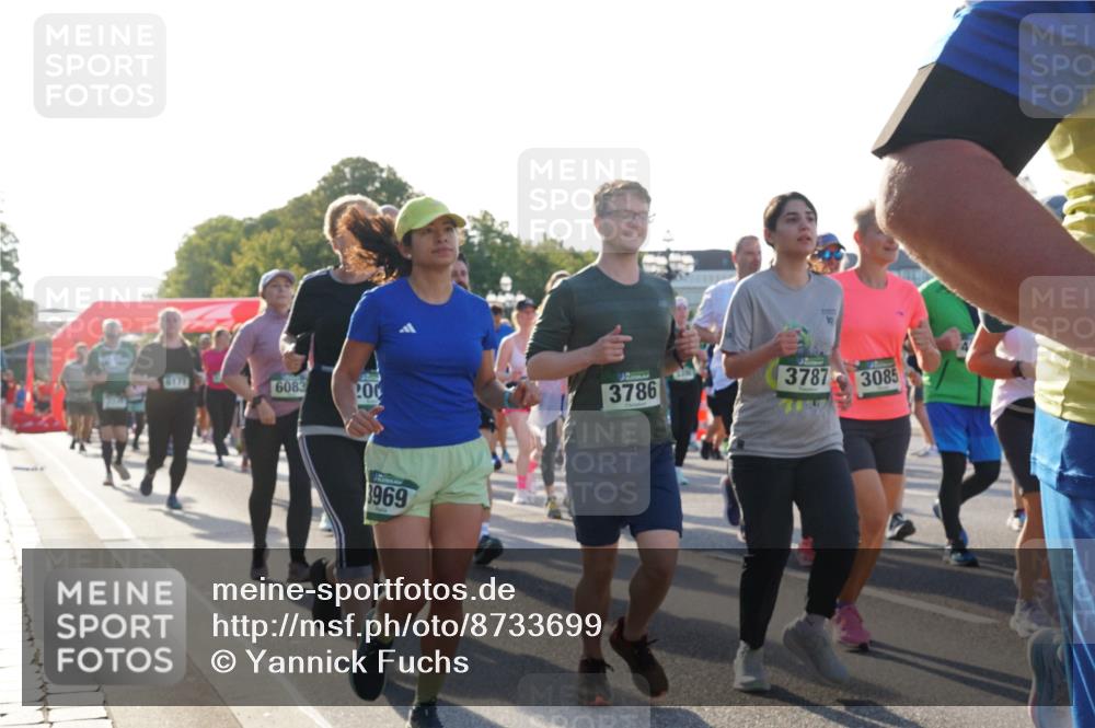 07.09.2025 - BARMER Alsterlauf Yannick Fuchs http://msf.ph/oto/8733699 07.09.2025 09:07:11 Laufen 6083, 200, 3969, 3786, 3787, 3085 meine-sportfotos.de