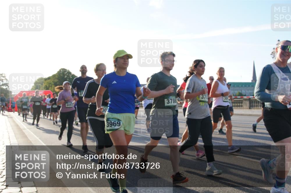 07.09.2025 - BARMER Alsterlauf Yannick Fuchs http://msf.ph/oto/8733726 07.09.2025 09:07:12 Laufen 6083, 3969, 3786, 37 meine-sportfotos.de