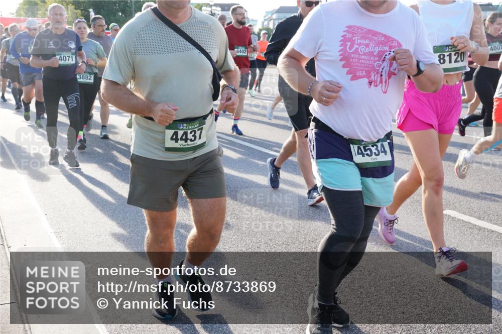 07.09.2025 - BARMER Alsterlauf Yannick Fuchs http://msf.ph/oto/8733869 07.09.2025 09:07:23 Laufen 4071, 3882, 36, 4437, 4402, 3473, 20, 02, 8120, 4534, 4007 meine-sportfotos.de