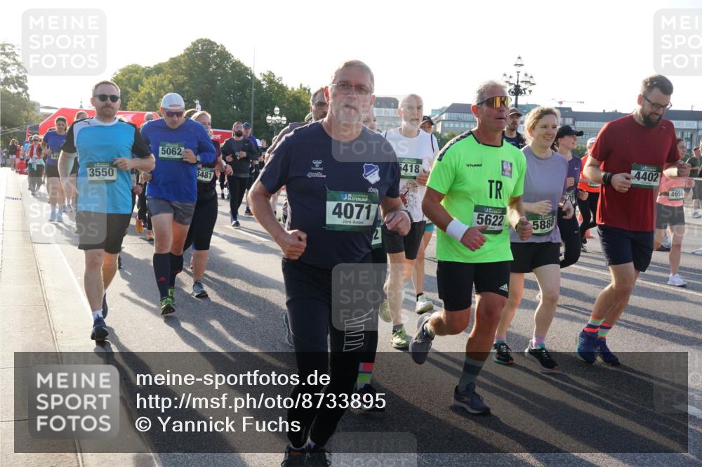 07.09.2025 - BARMER Alsterlauf Yannick Fuchs http://msf.ph/oto/8733895 07.09.2025 09:07:25 Laufen 3550, 5062, 3481, 36, 4071, 5418, 7, 5622, 5888, 4402, 4650 meine-sportfotos.de