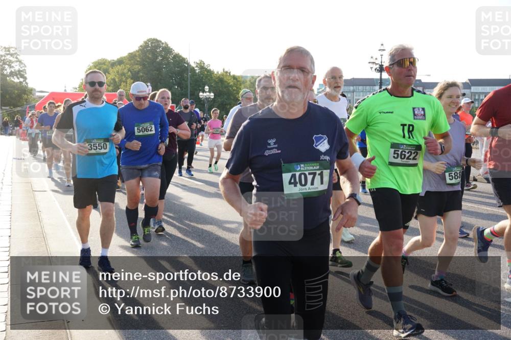 07.09.2025 - BARMER Alsterlauf Yannick Fuchs http://msf.ph/oto/8733900 07.09.2025 09:07:25 Laufen 3550, 5062, 36, 4071, 5622, 588 meine-sportfotos.de