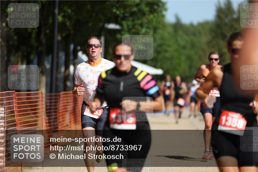 07.09.2025 - 19. Norderstedt Triathlon Michael Strokosch http://msf.ph/oto/8733967 07.09.2025 12:15:31 Laufen 807, 1253, 1305, 1315, 1358 meine-sportfotos.de