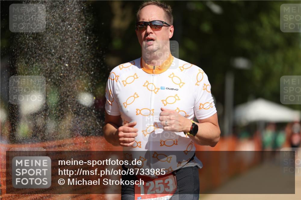 07.09.2025 - 19. Norderstedt Triathlon Michael Strokosch http://msf.ph/oto/8733985 07.09.2025 12:15:34 Laufen 807, 1253, 1305, 1315, 1358 meine-sportfotos.de