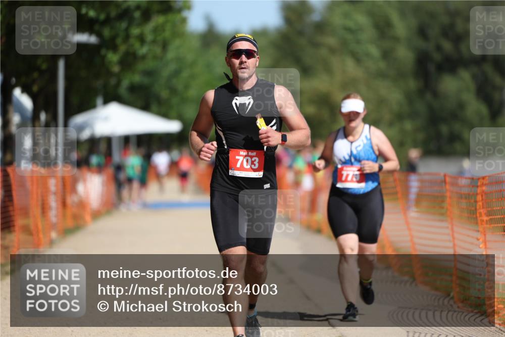 07.09.2025 - 19. Norderstedt Triathlon Michael Strokosch http://msf.ph/oto/8734003 07.09.2025 12:15:47 Laufen 703, 779, 1217 meine-sportfotos.de