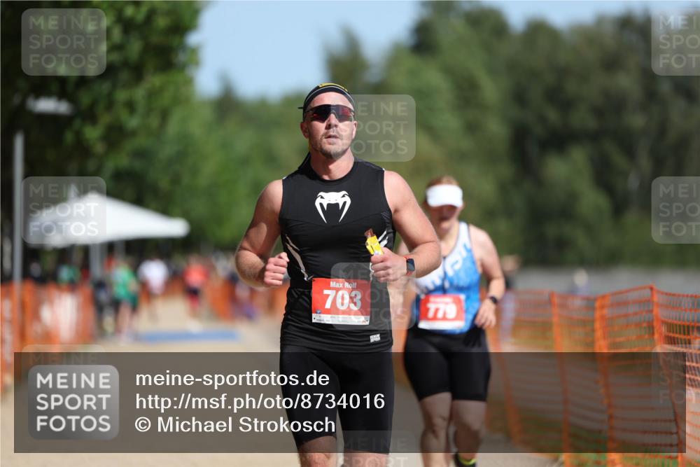 07.09.2025 - 19. Norderstedt Triathlon Michael Strokosch http://msf.ph/oto/8734016 07.09.2025 12:15:48 Laufen 703, 779, 1217 meine-sportfotos.de