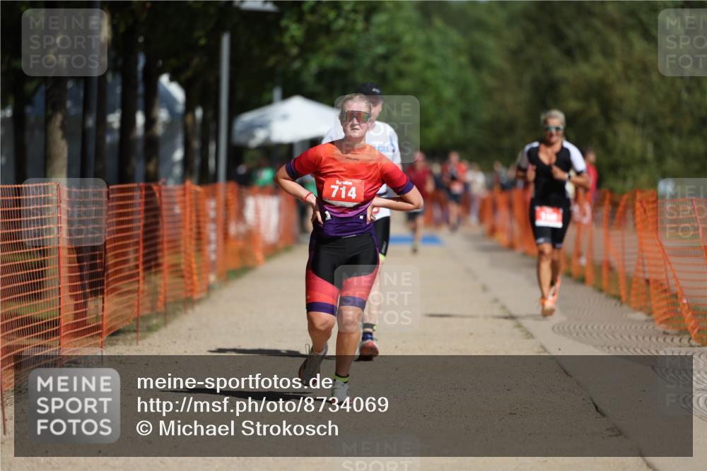 07.09.2025 - 19. Norderstedt Triathlon Michael Strokosch http://msf.ph/oto/8734069 07.09.2025 12:16:16 Laufen 186, 714, 1282 meine-sportfotos.de