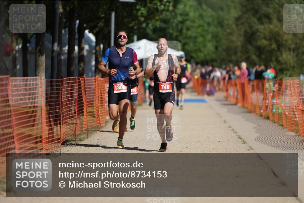 07.09.2025 - 19. Norderstedt Triathlon Michael Strokosch http://msf.ph/oto/8734153 07.09.2025 12:16:48 Laufen 746, 796, 1306 meine-sportfotos.de