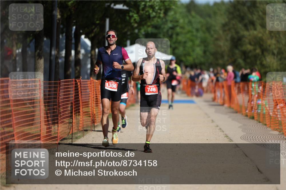 07.09.2025 - 19. Norderstedt Triathlon Michael Strokosch http://msf.ph/oto/8734158 07.09.2025 12:16:49 Laufen 746, 796, 1306 meine-sportfotos.de